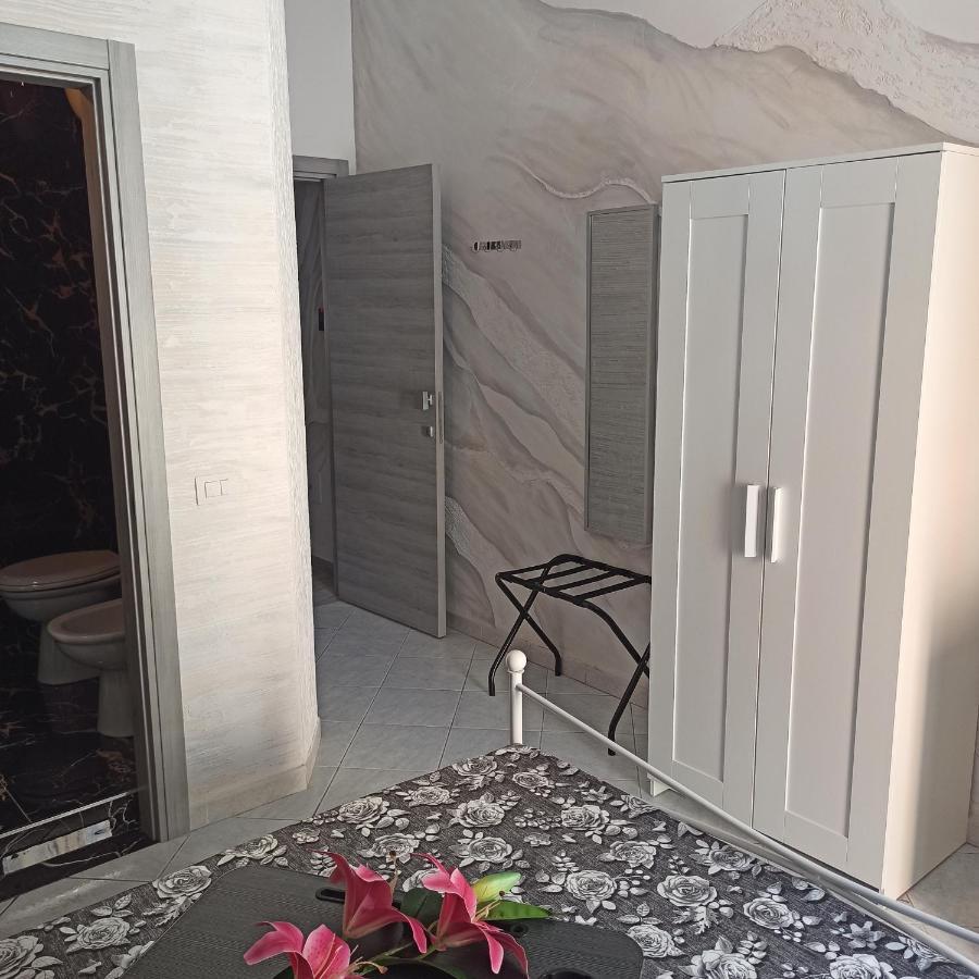 In The Center Rooms Naples Luaran gambar