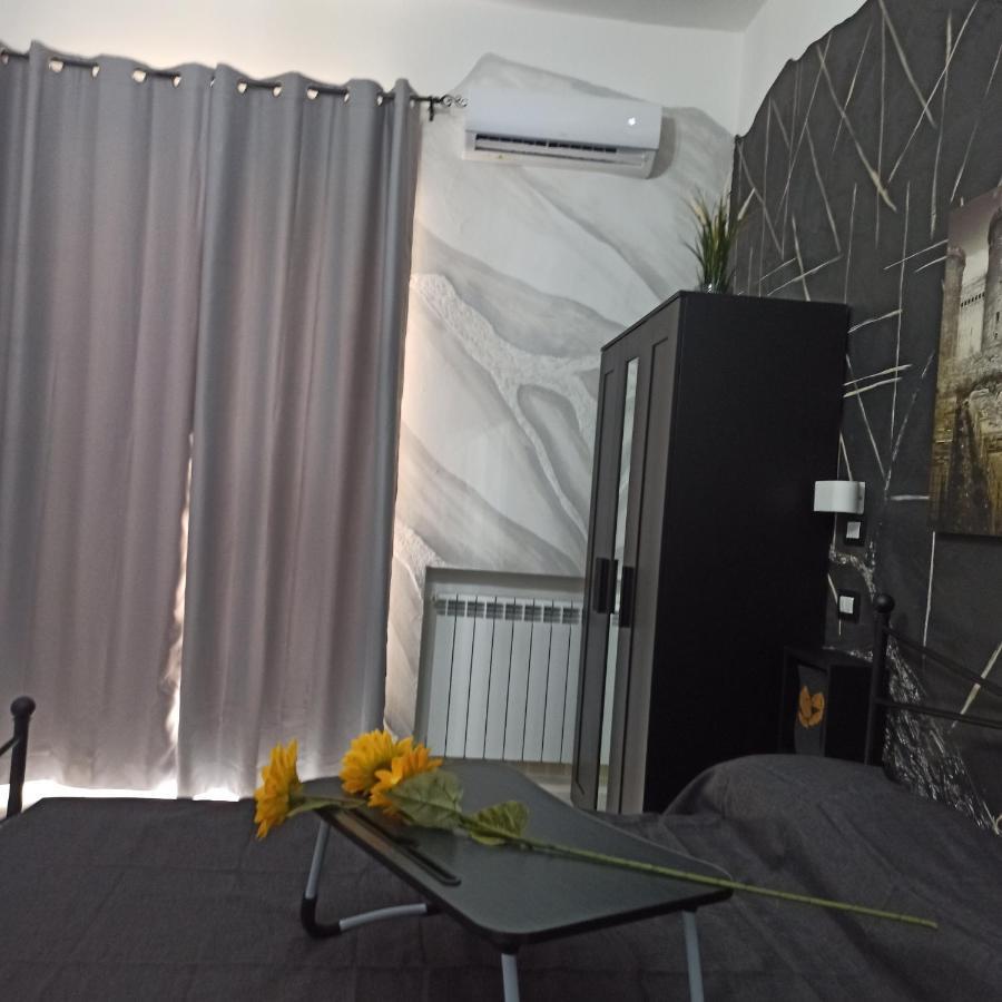 In The Center Rooms Naples Luaran gambar