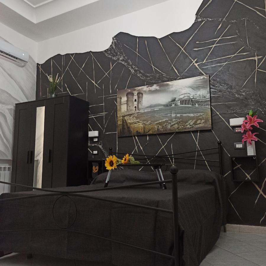 In The Center Rooms Naples Luaran gambar