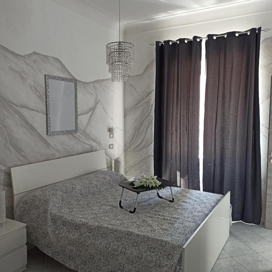 In The Center Rooms Naples Luaran gambar