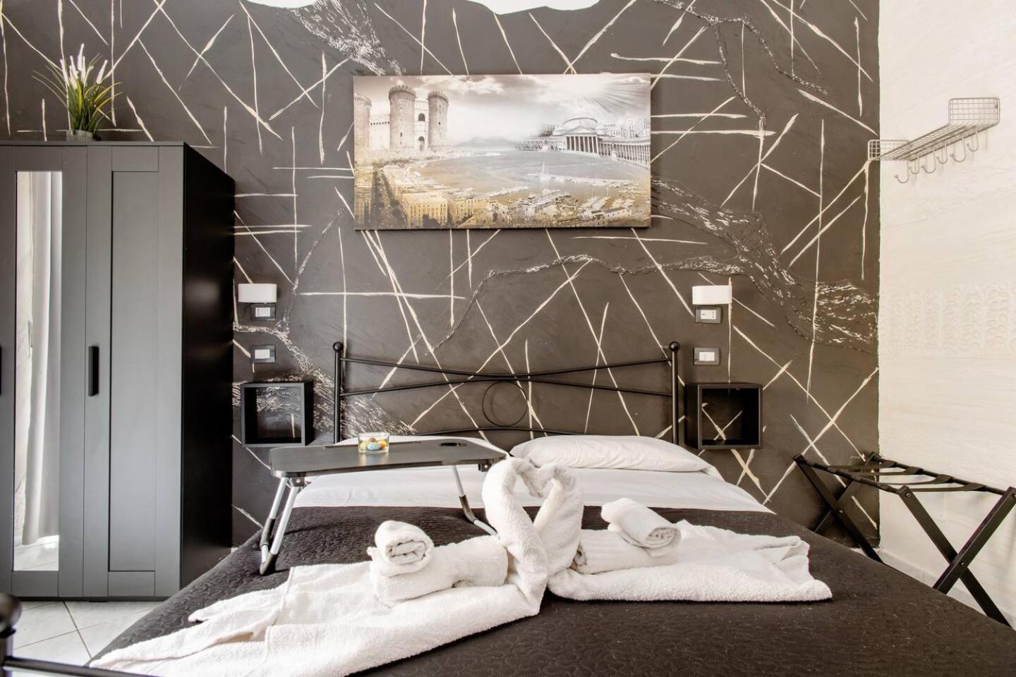 In The Center Rooms Naples Luaran gambar